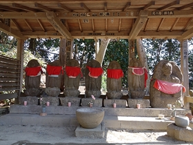 境内の地蔵尊