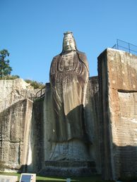 平和観音その３