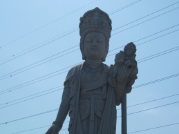 観音石像その２