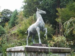 神馬の像