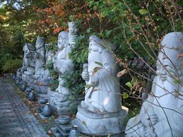 七福神石像その２